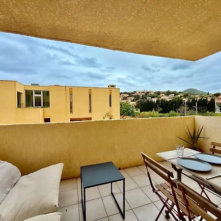 T2 Avec Terrasse - - Vue Montagne Apartment